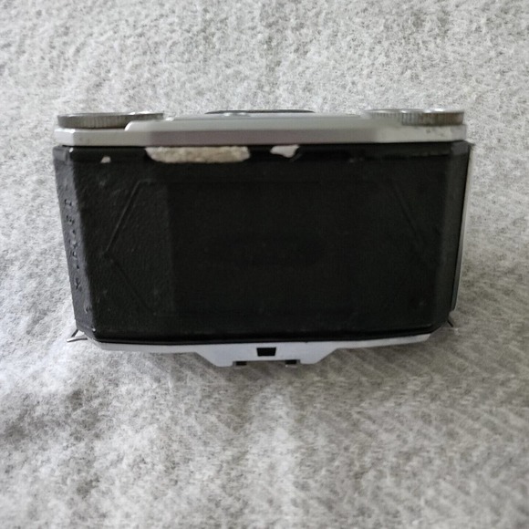 Zeiss Ikon Ikonta 35 522/24 with Xenar 2.8/45mm, Compur-Rapid - Picture 7 of 7